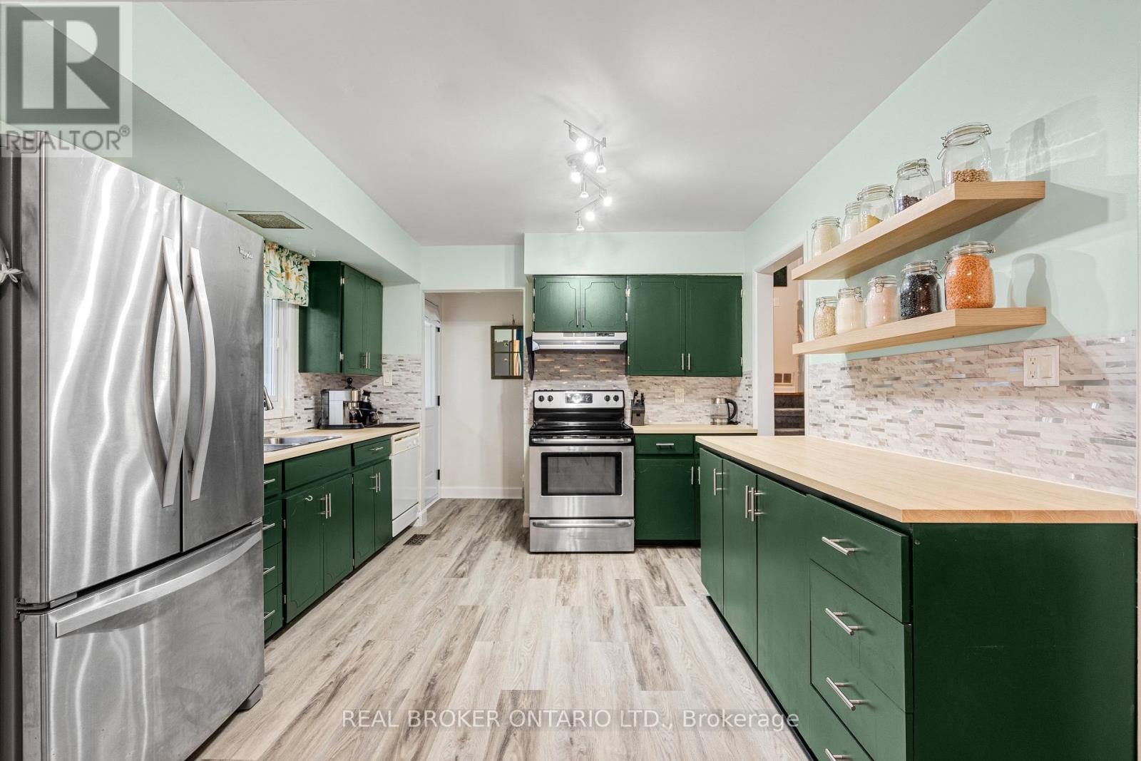 50 Neelin Street, Carleton Place, Ontario  K7C 2J7 - Photo 13 - X12497620