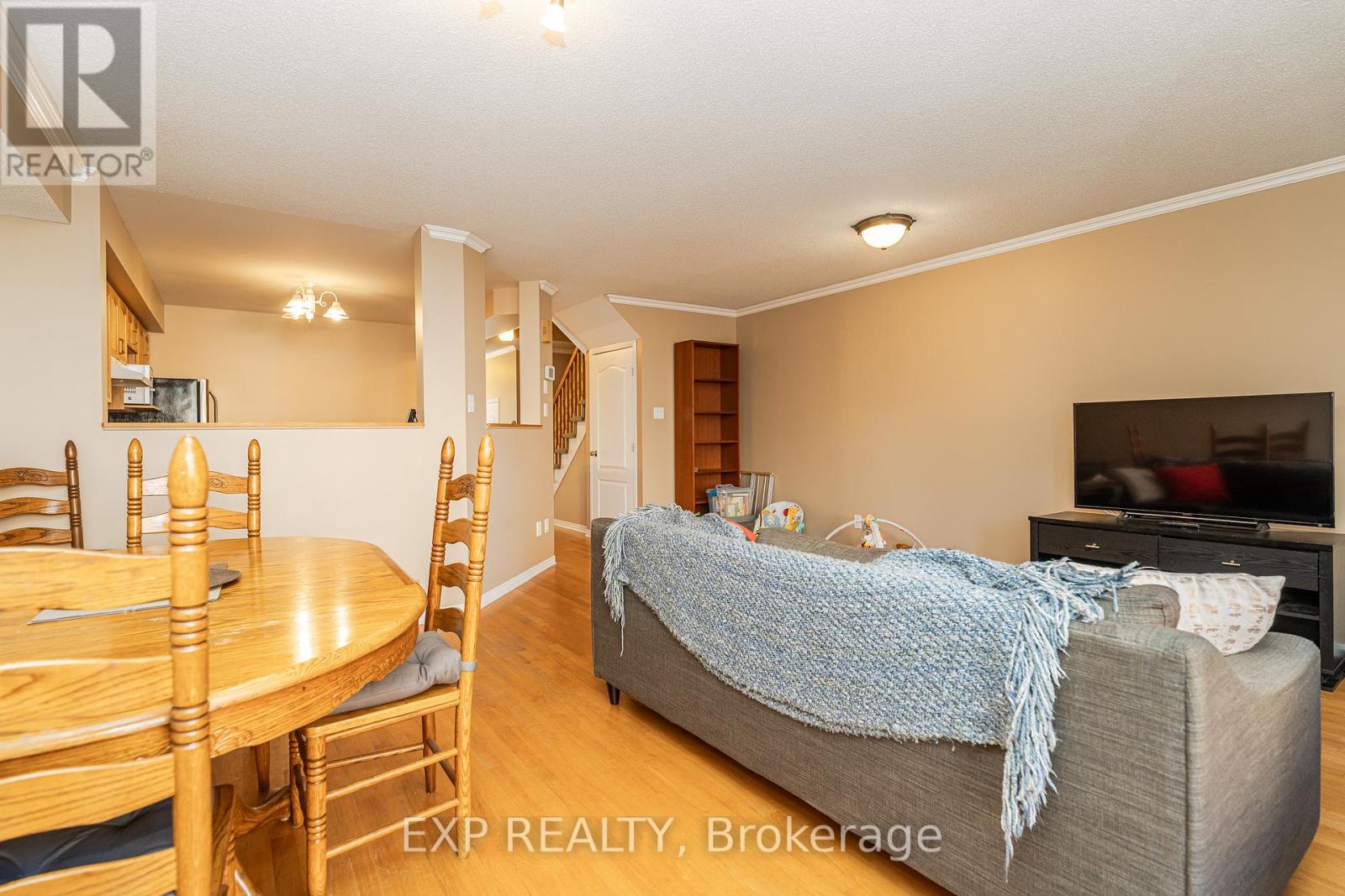 342 Freedom Private, Ottawa, Ontario  K1G 6W4 - Photo 7 - X12497670