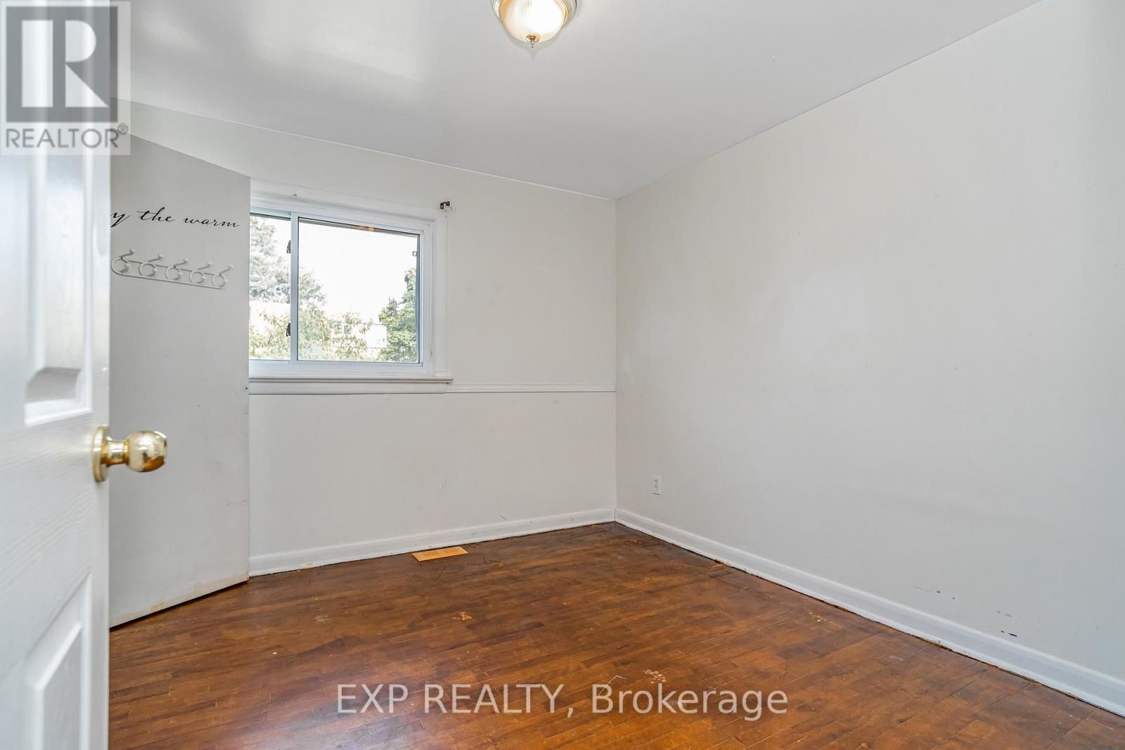 646 Borthwick Avenue, Ottawa, Ontario  K1K 2L9 - Photo 15 - X12497672