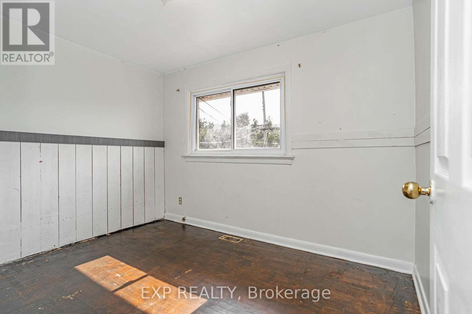 646 Borthwick Avenue, Ottawa, Ontario  K1K 2L9 - Photo 19 - X12497672