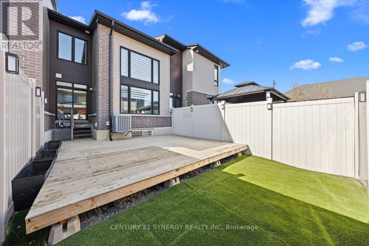 92 Longworth Avenue, Ottawa, Ontario  K1T 0S7 - Photo 17 - X12497714