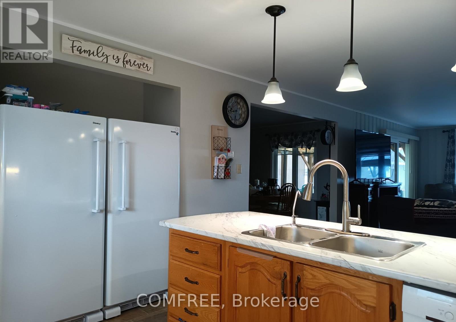 76 Lake Street, South Algonquin, Ontario  K0J 2M0 - Photo 23 - X12497742