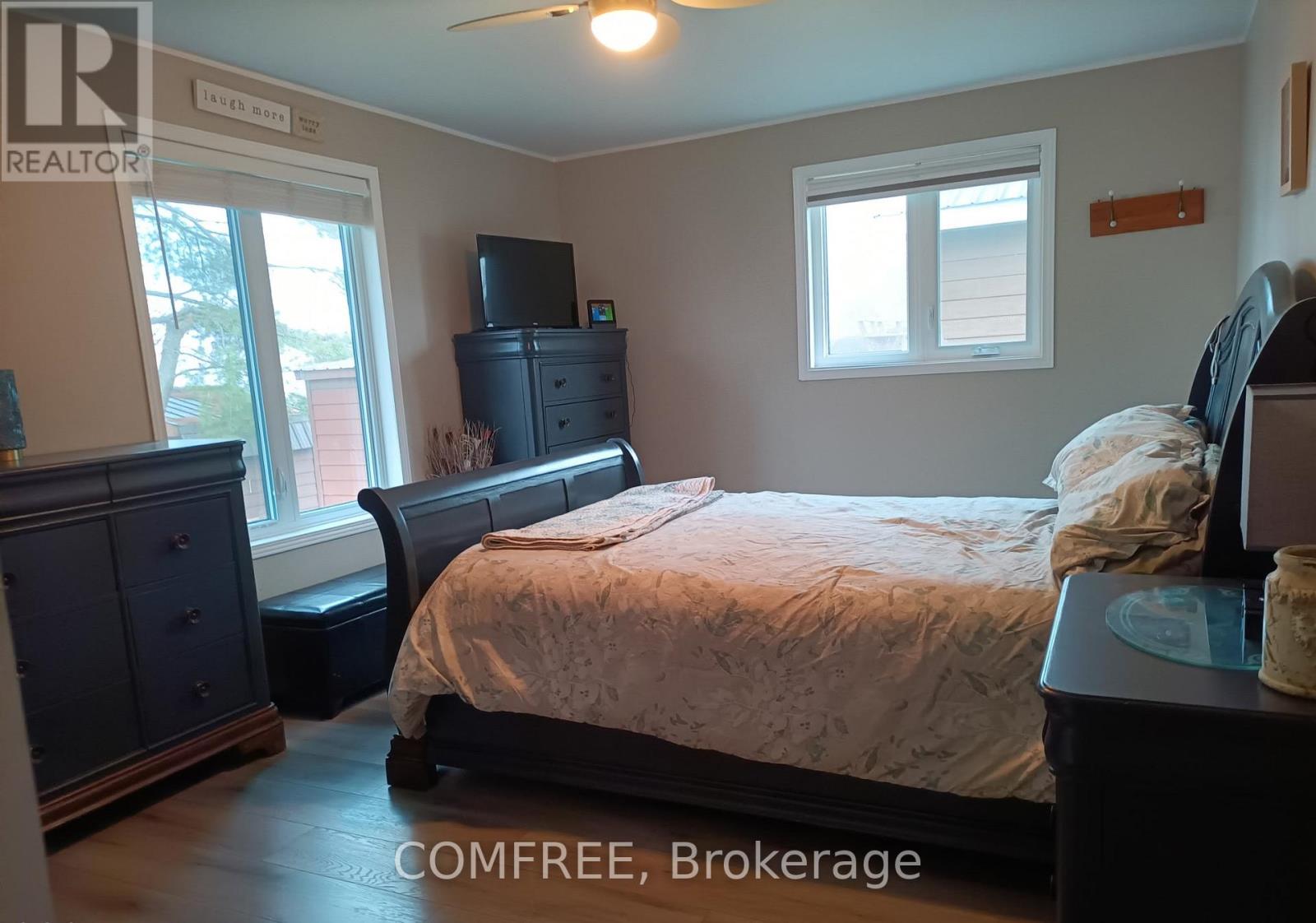 76 Lake Street, South Algonquin, Ontario  K0J 2M0 - Photo 5 - X12497742