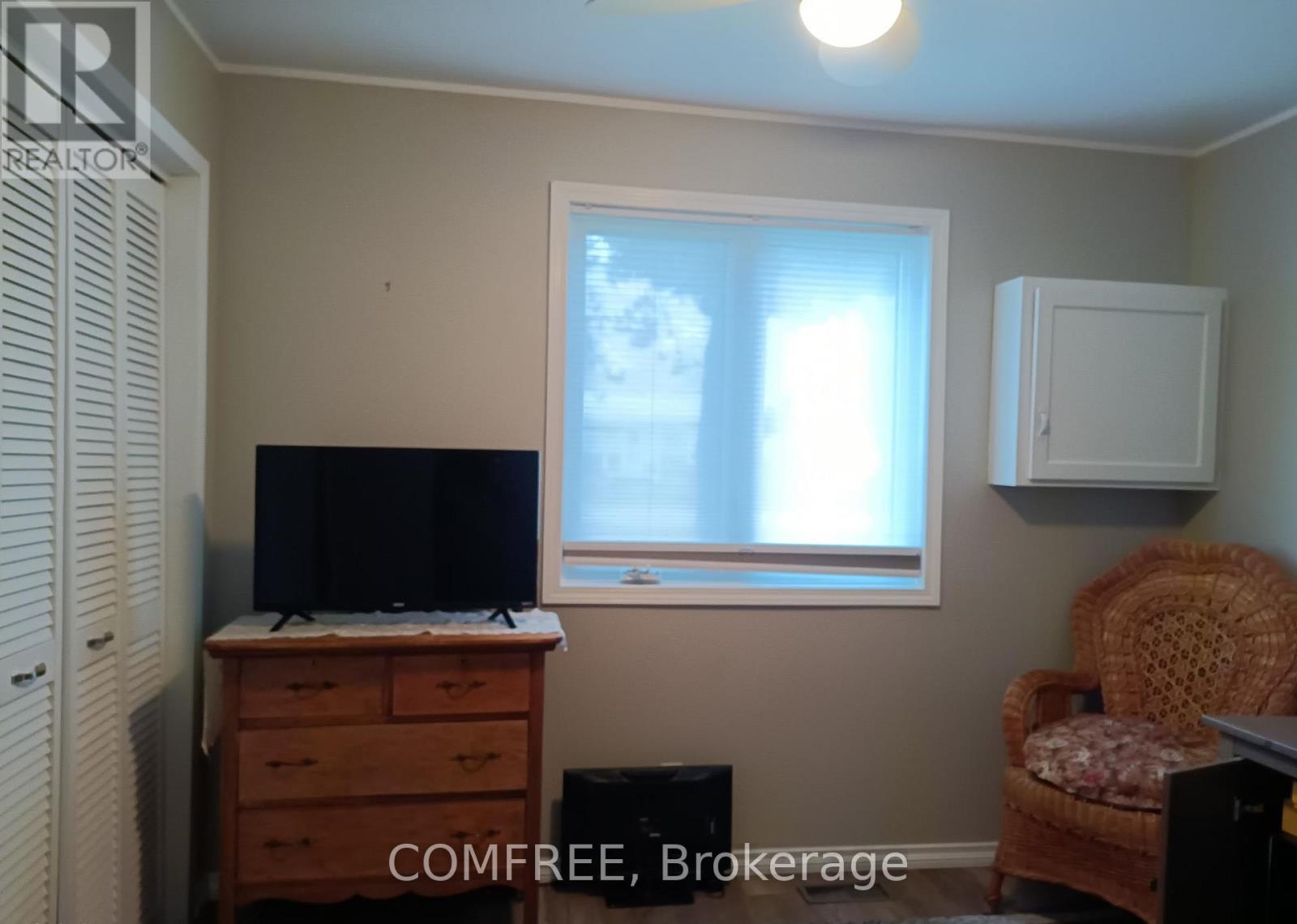 76 Lake Street, South Algonquin, Ontario  K0J 2M0 - Photo 6 - X12497742