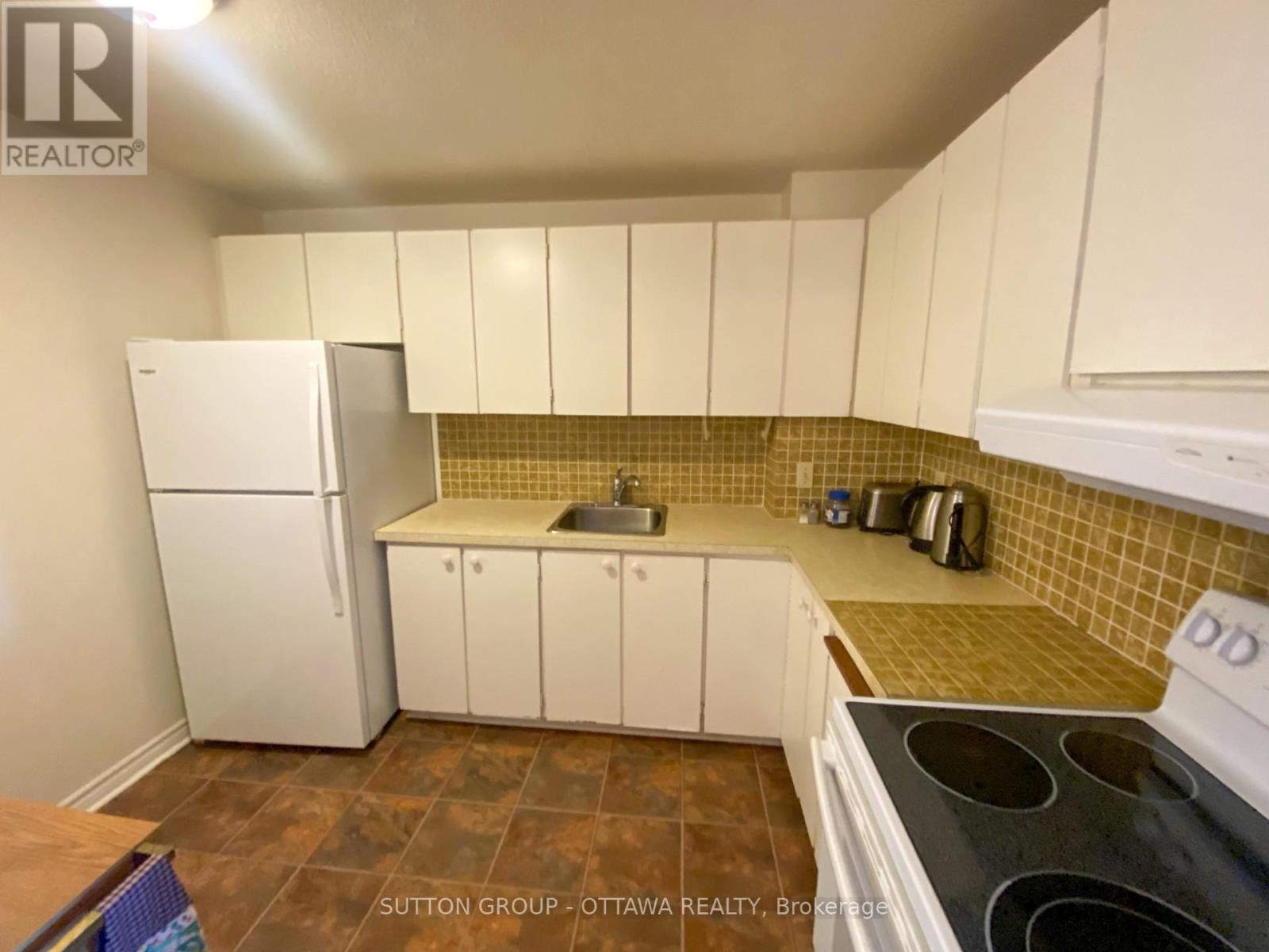 603 - 1599 Lassiter Terrace, Ottawa, Ontario  K1J 8R6 - Photo 6 - X12497854