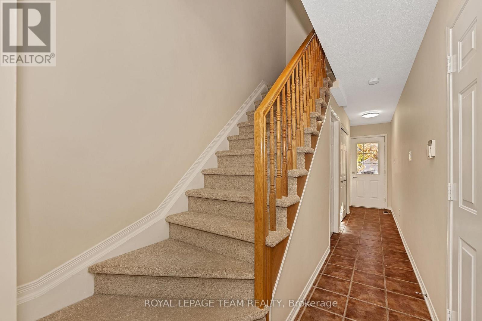 229 - 90 Edenvale Drive, Ottawa, Ontario  K2K 3N8 - Photo 8 - X12497886