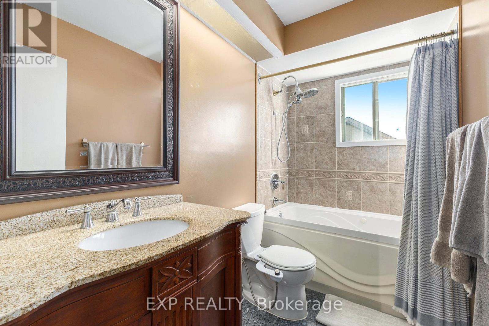 10 Pommel Crescent, Ottawa, Ontario  K2M 1A2 - Photo 17 - X12497894