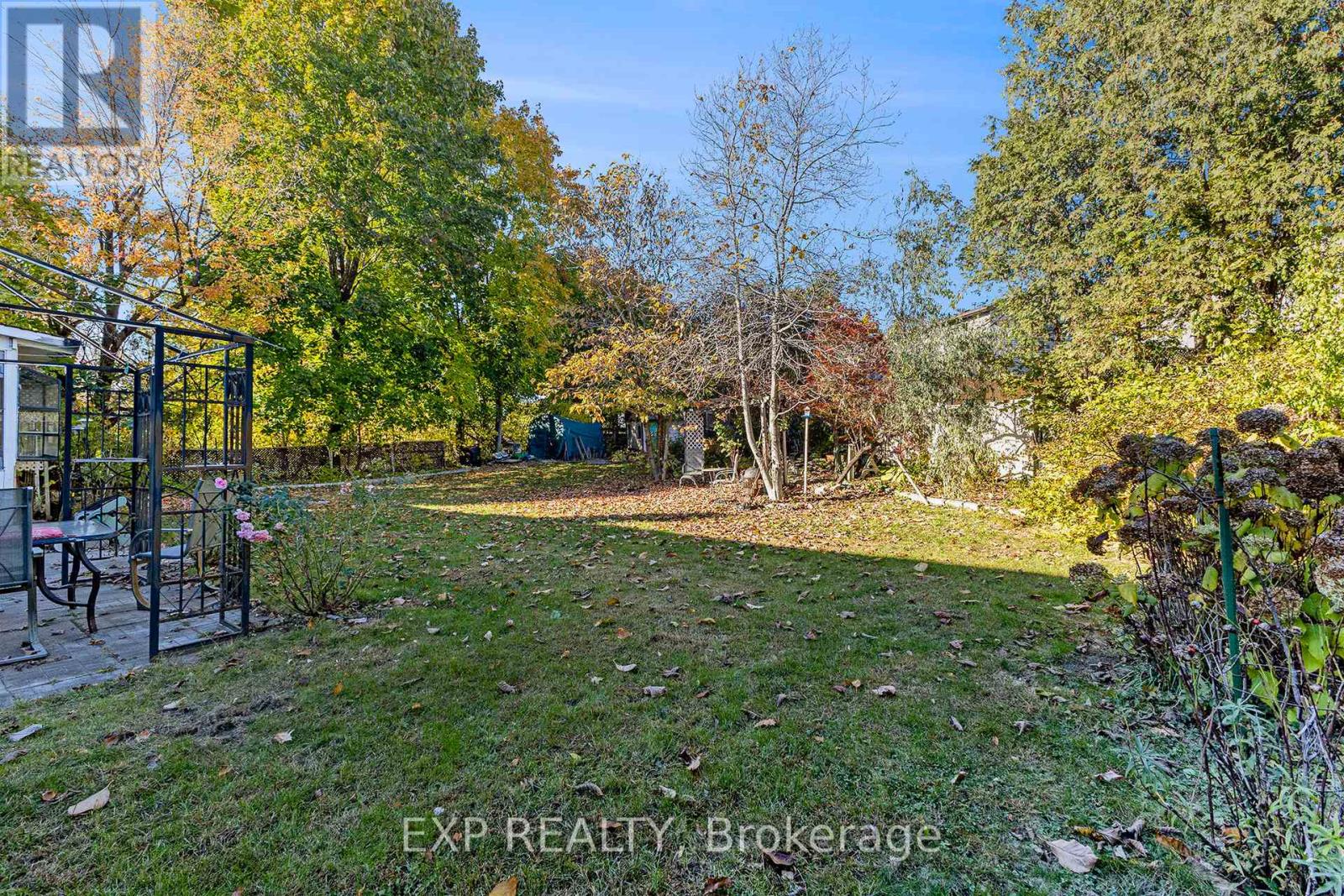 10 Pommel Crescent, Ottawa, Ontario  K2M 1A2 - Photo 22 - X12497894