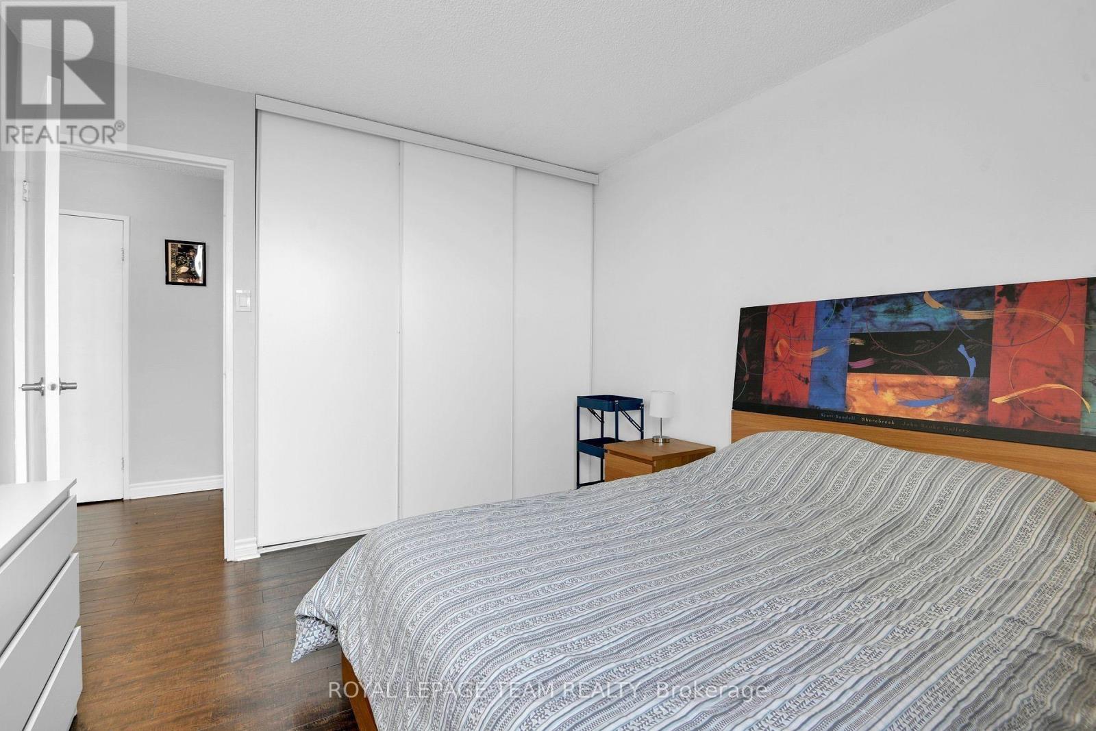 811 - 2000 Jasmine Crescent, Ottawa, Ontario  K1J 8K4 - Photo 18 - X12498010