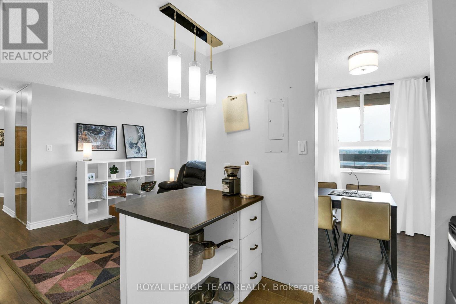 811 - 2000 Jasmine Crescent, Ottawa, Ontario  K1J 8K4 - Photo 7 - X12498010