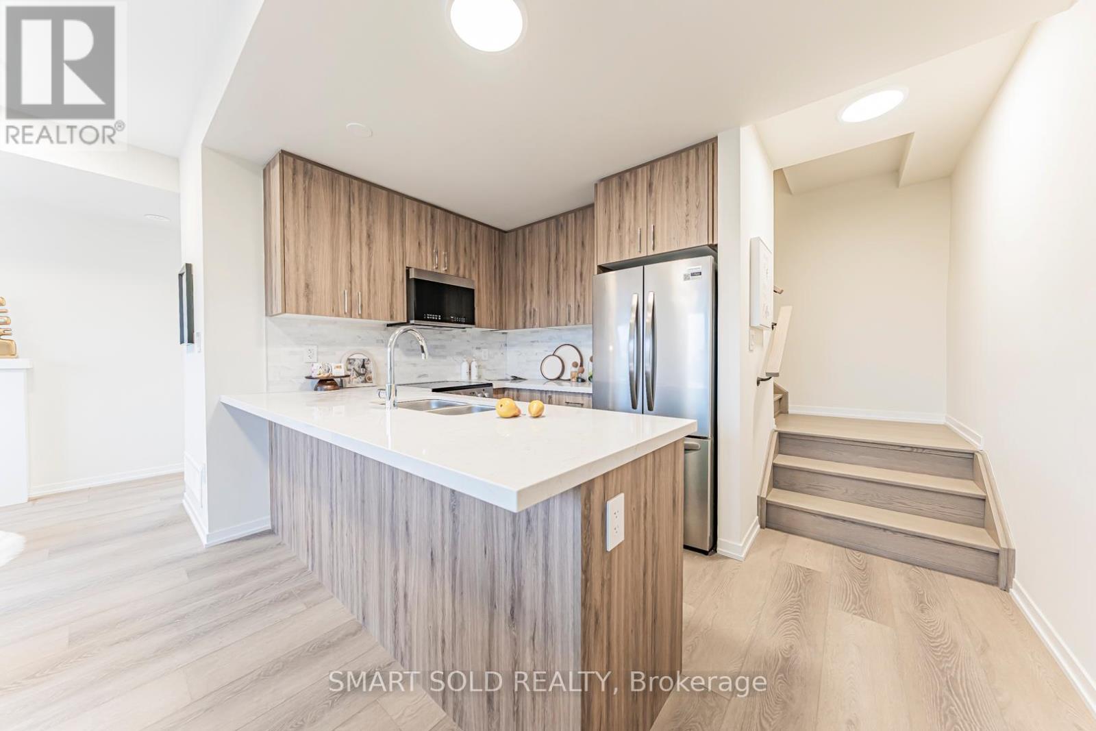 152 Matawin Lane, Richmond Hill, Ontario  L4B 0H8 - Photo 17 - N12494404