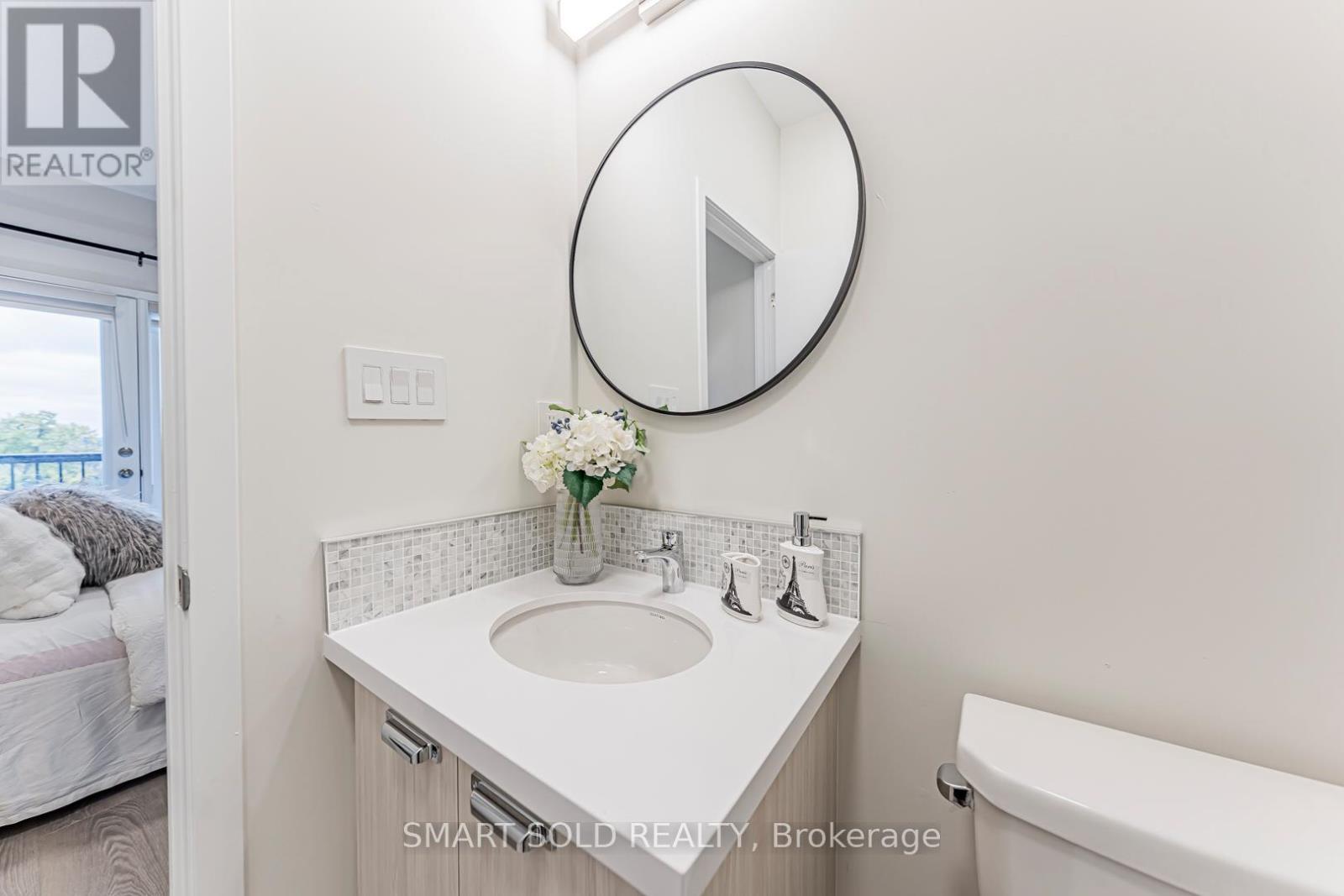 152 Matawin Lane, Richmond Hill, Ontario  L4B 0H8 - Photo 27 - N12494404