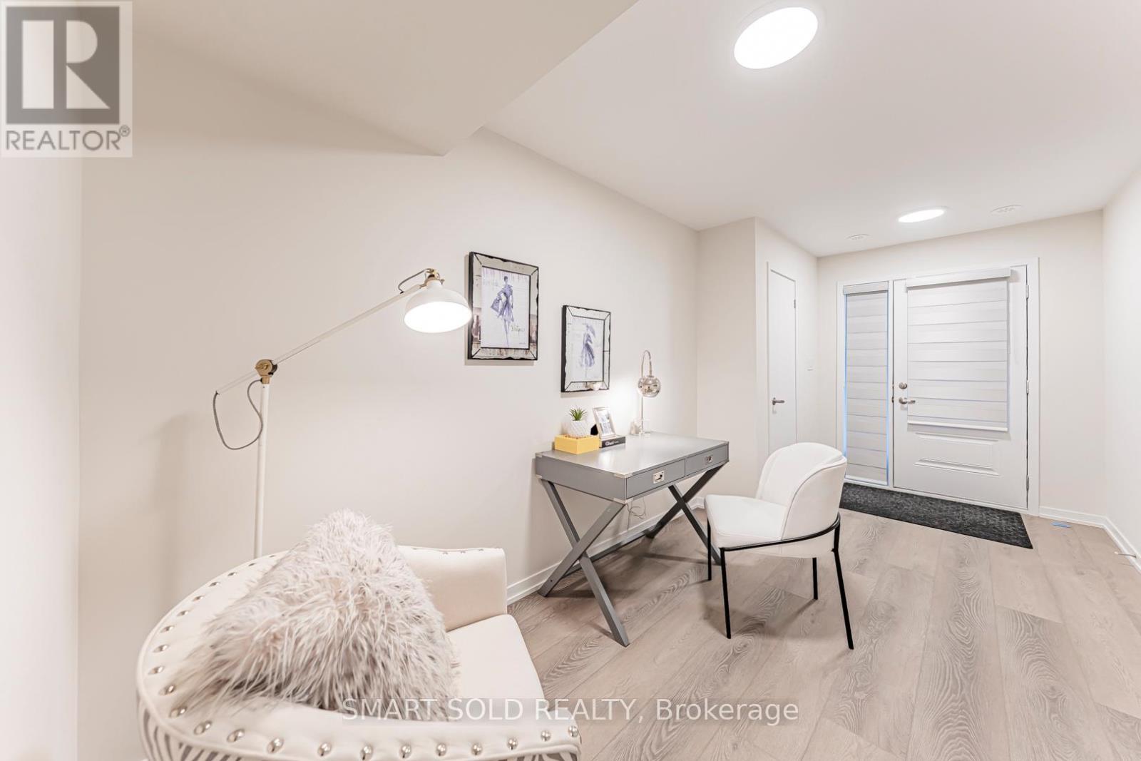 152 Matawin Lane, Richmond Hill, Ontario  L4B 0H8 - Photo 8 - N12494404