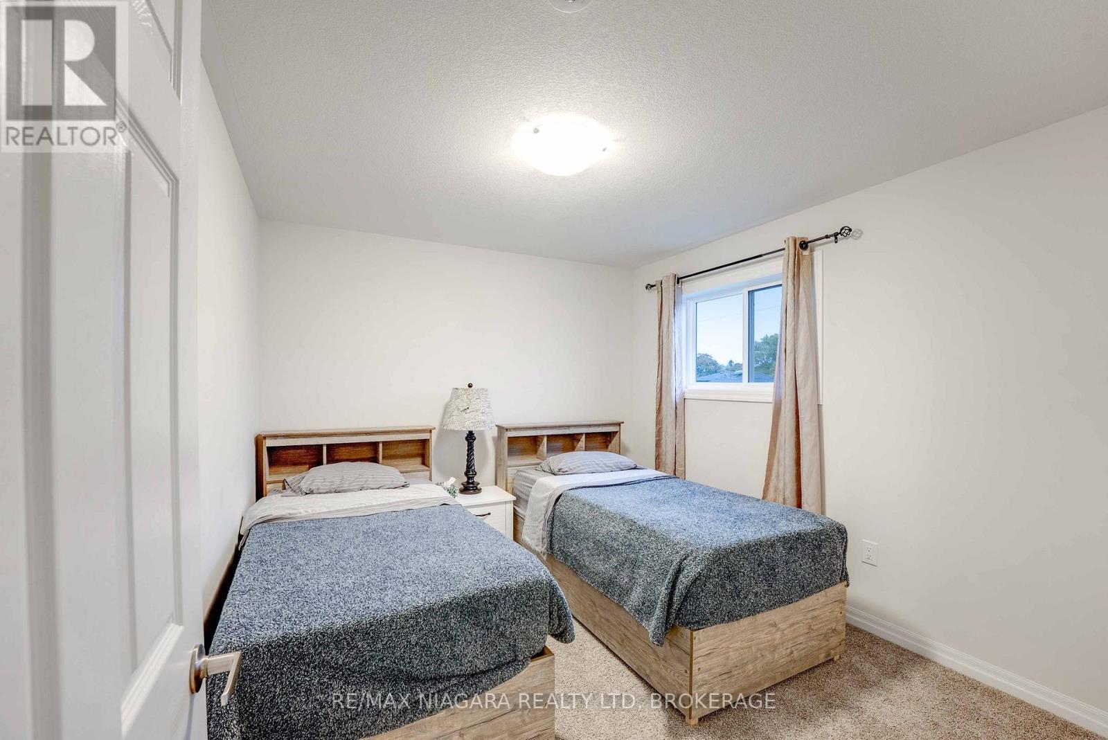 Main - 90 Hillcrest Road, Port Colborne, Ontario  L3K 6E4 - Photo 18 - X12497312