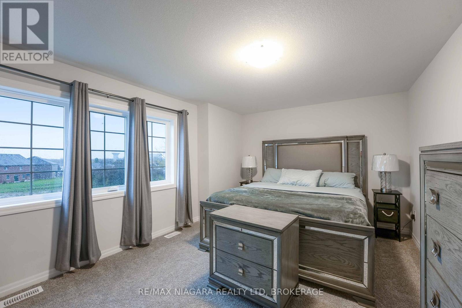 Main - 90 Hillcrest Road, Port Colborne, Ontario  L3K 6E4 - Photo 21 - X12497312