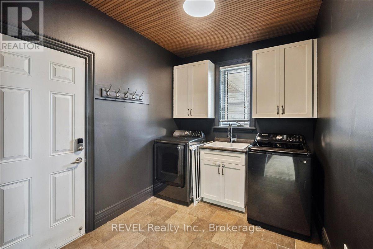 1330 Concession 6 Road W, Hamilton, Ontario  L8B 1N1 - Photo 11 - X12497382