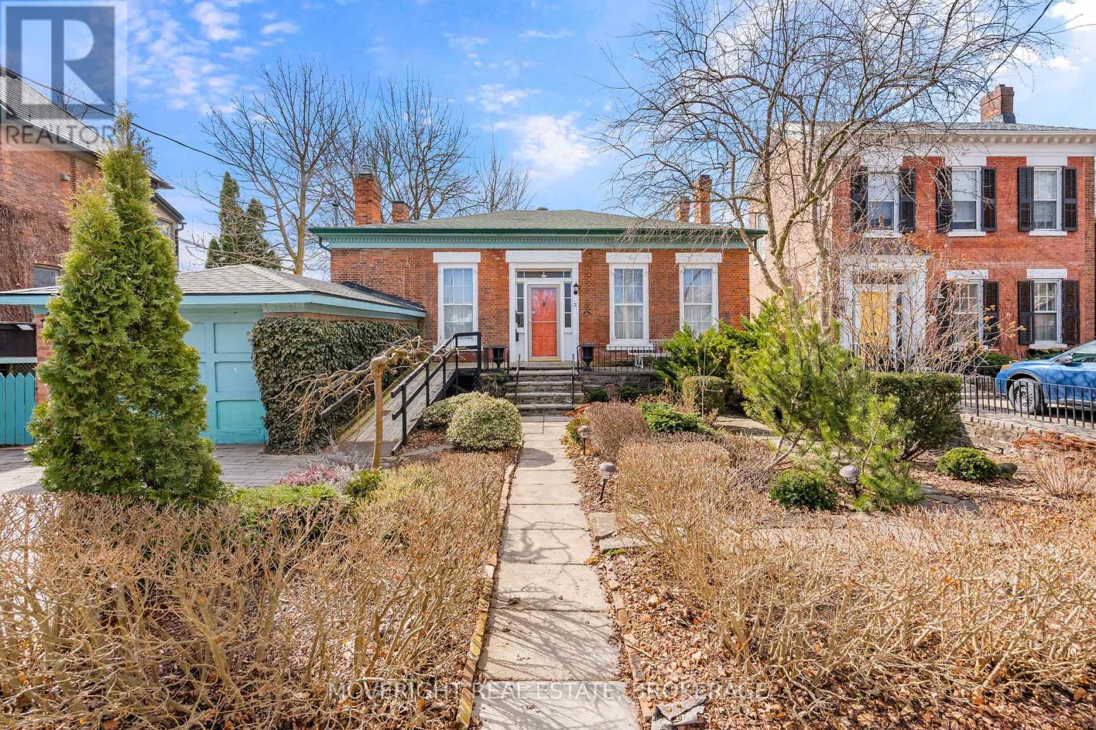 31 Yates Street, St. Catharines, Ontario  L2R 5R3 - Photo 2 - X12497640