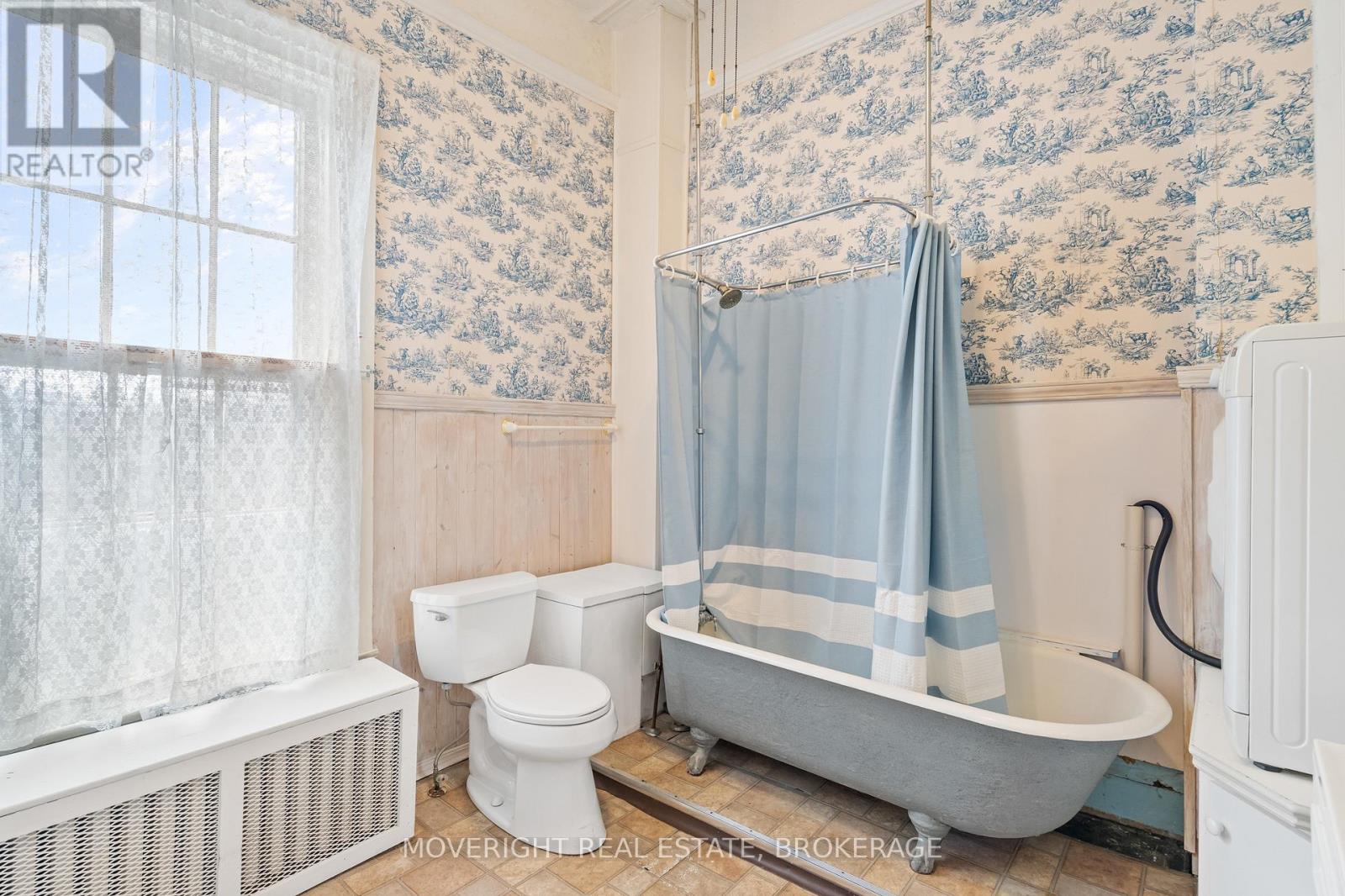 31 Yates Street, St. Catharines, Ontario  L2R 5R3 - Photo 28 - X12497640