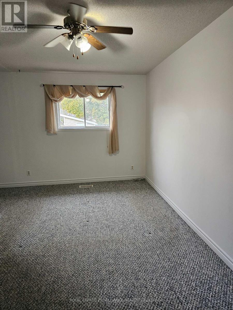 915 Warburton Crescent, Kingston, Ontario  K7M 8L3 - Photo 11 - X12497610