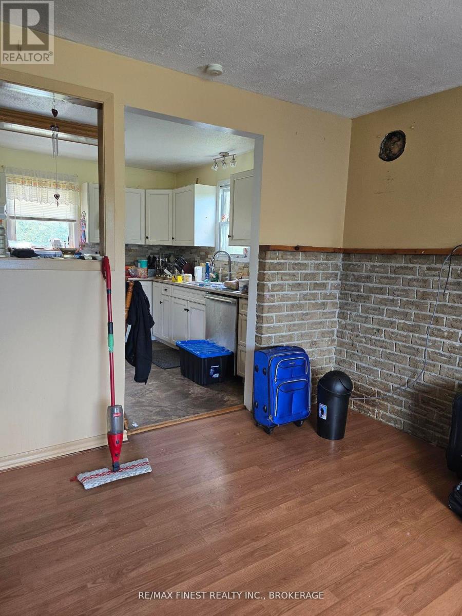 10555 Road 38, Frontenac, Ontario  K0H 2K0 - Photo 6 - X12497694