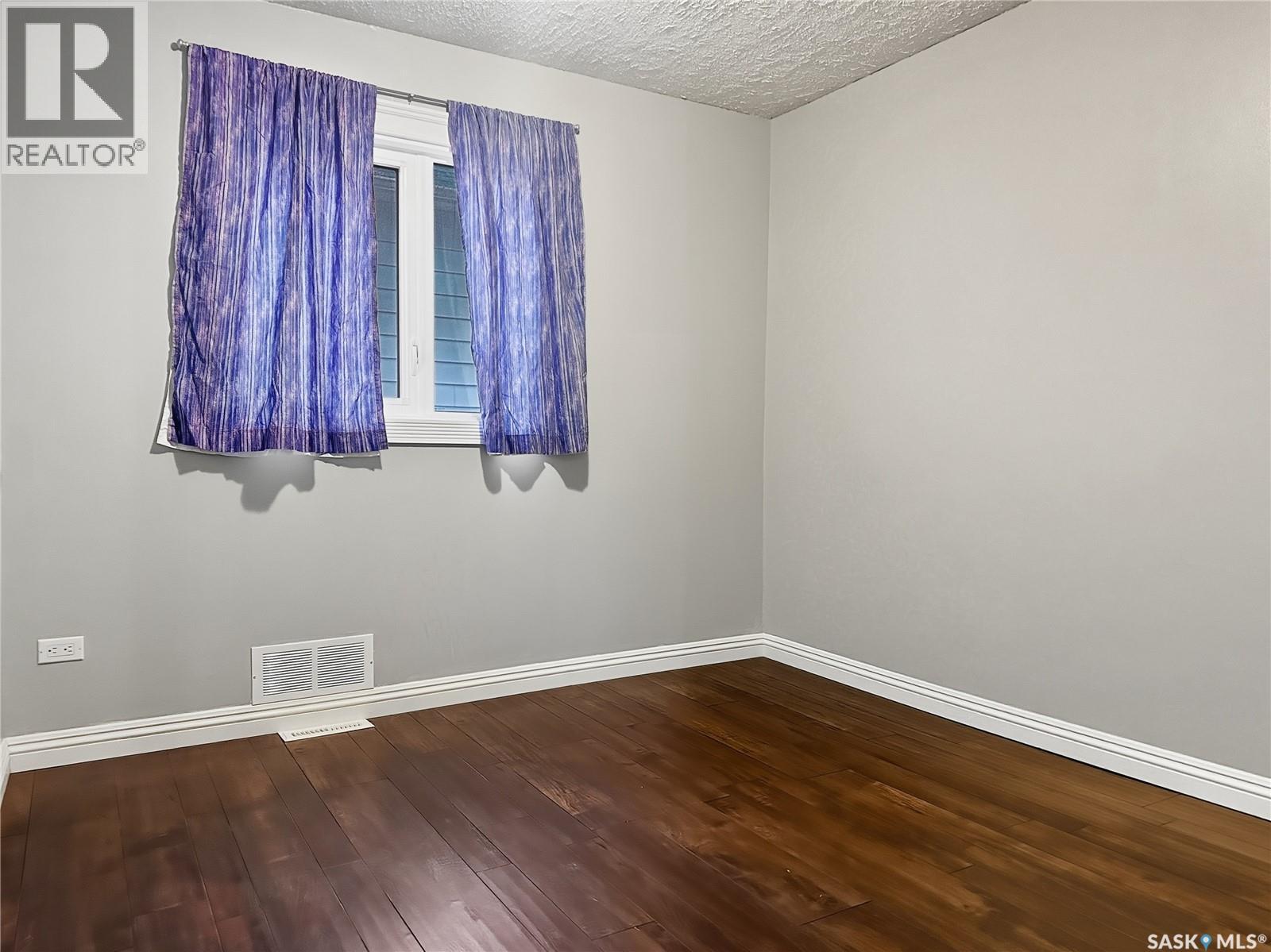 1382 94th Street, North Battleford, Saskatchewan  S9A 0E2 - Photo 11 - SK022148