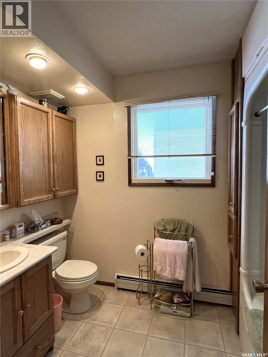 514 2nd Street E, Meadow Lake, Saskatchewan  S9X 1G6 - Photo 13 - SK022120