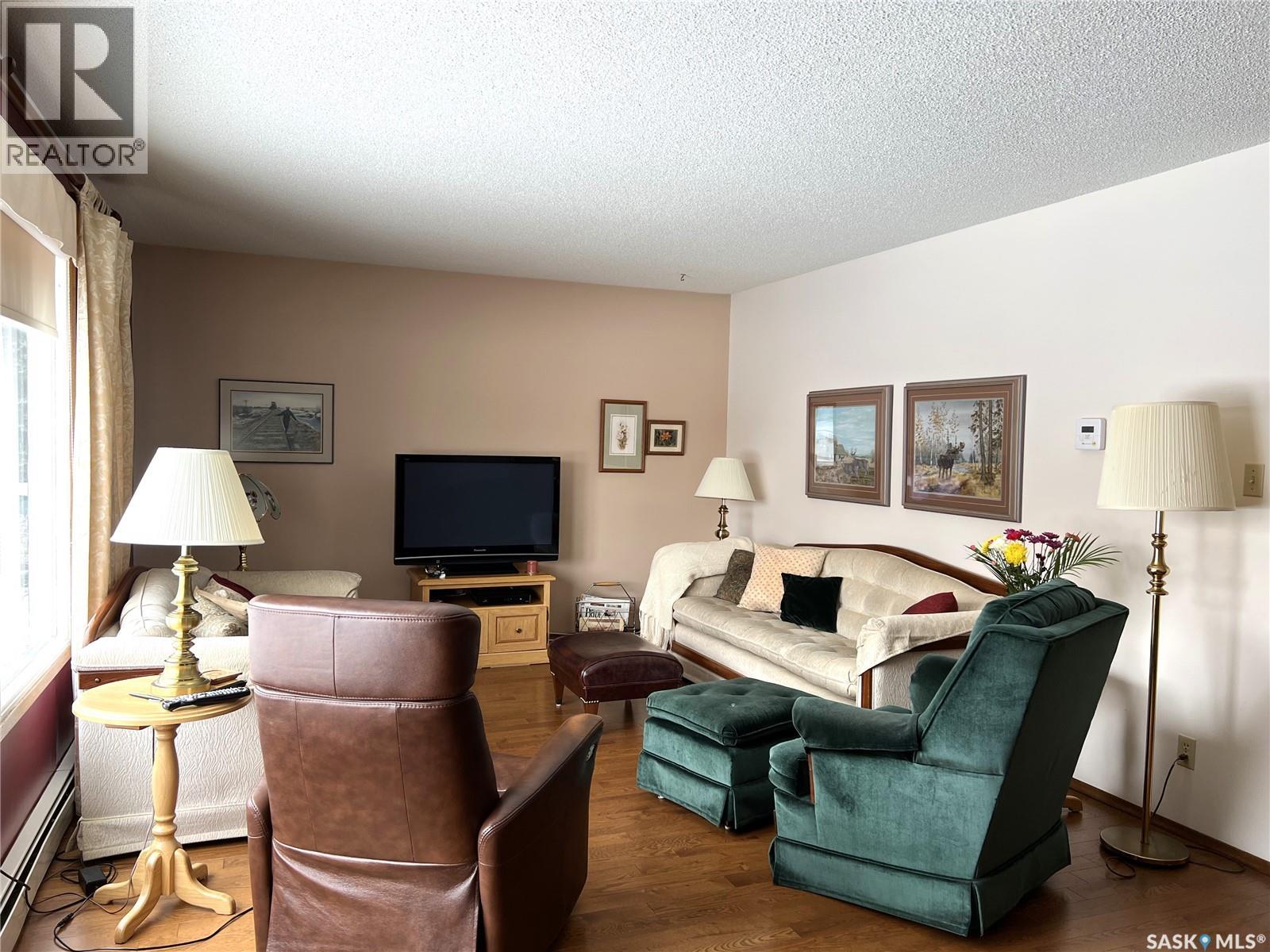 514 2nd Street E, Meadow Lake, Saskatchewan  S9X 1G6 - Photo 6 - SK022120