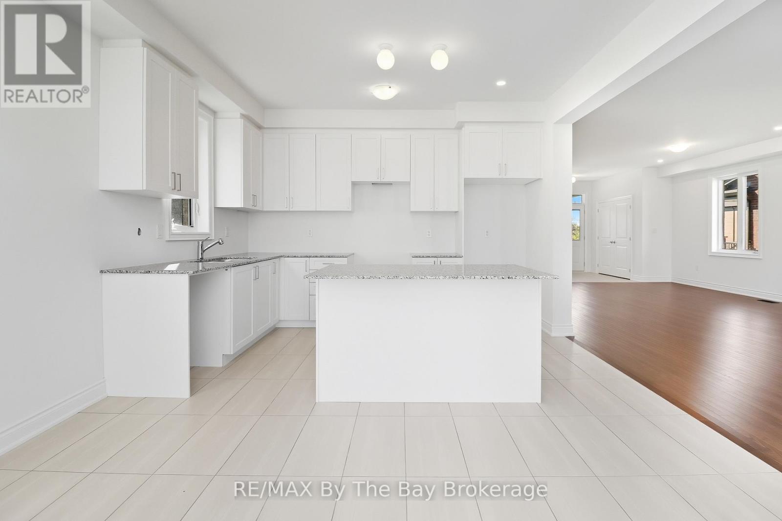 59 Amber Drive, Wasaga Beach, Ontario  L9Z 0R8 - Photo 18 - S12447317