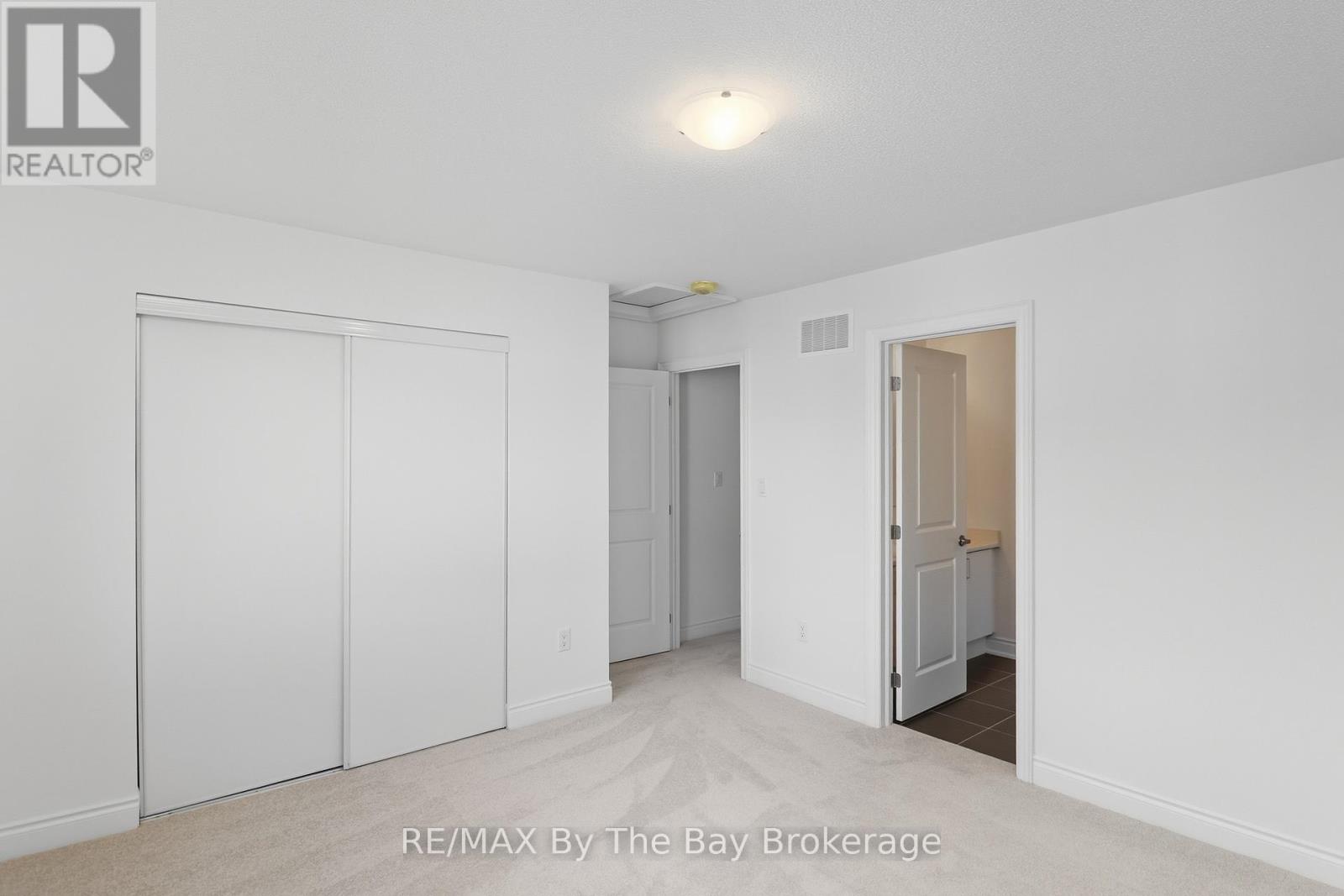 59 Amber Drive, Wasaga Beach, Ontario  L9Z 0R8 - Photo 39 - S12447317