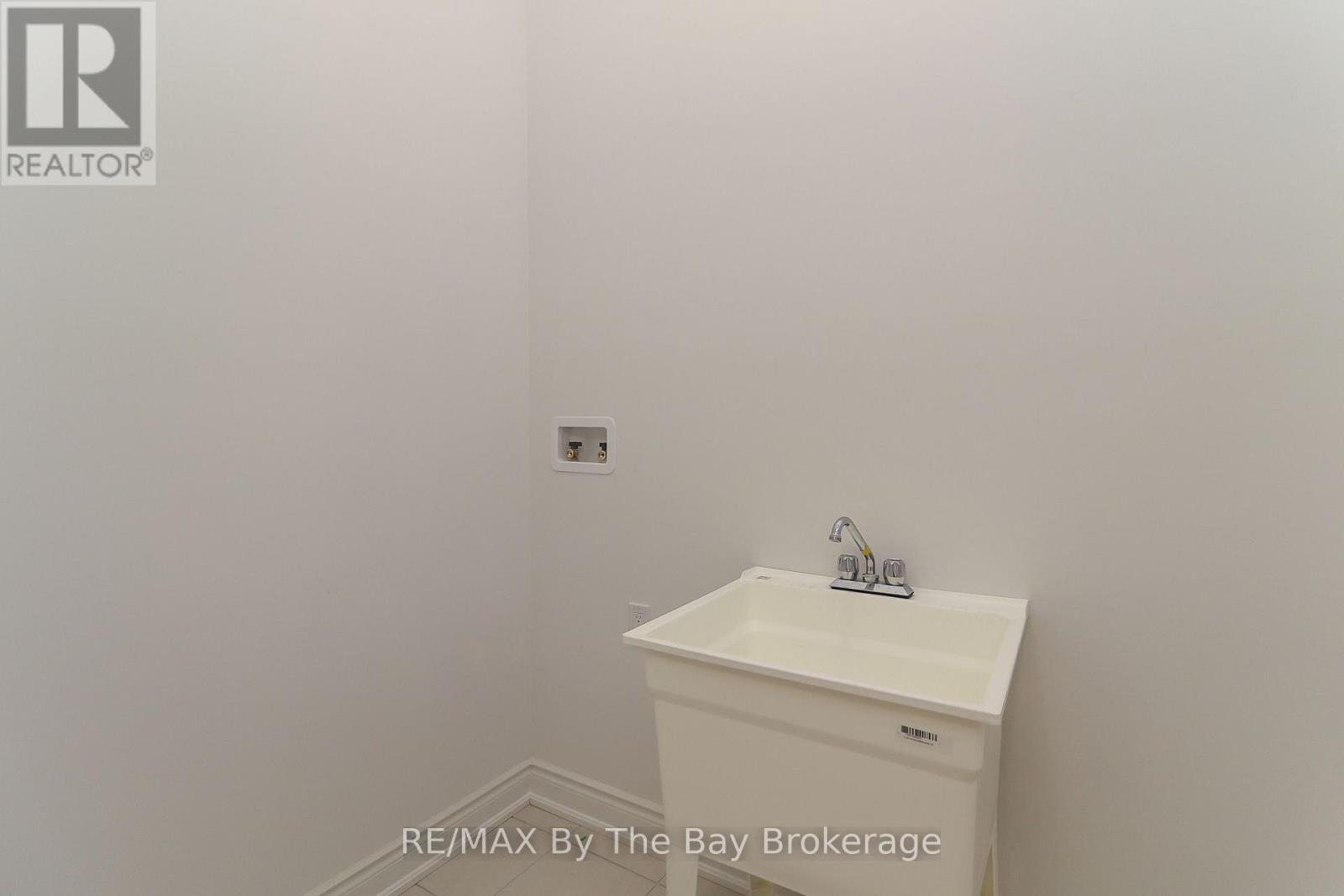 65 Amber Drive, Wasaga Beach, Ontario  L9Z 0R9 - Photo 23 - S12484914