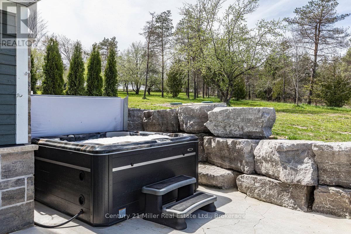 5583 3rd Line Road, Erin, Ontario  K0C 1E0 - Photo 37 - X12498016