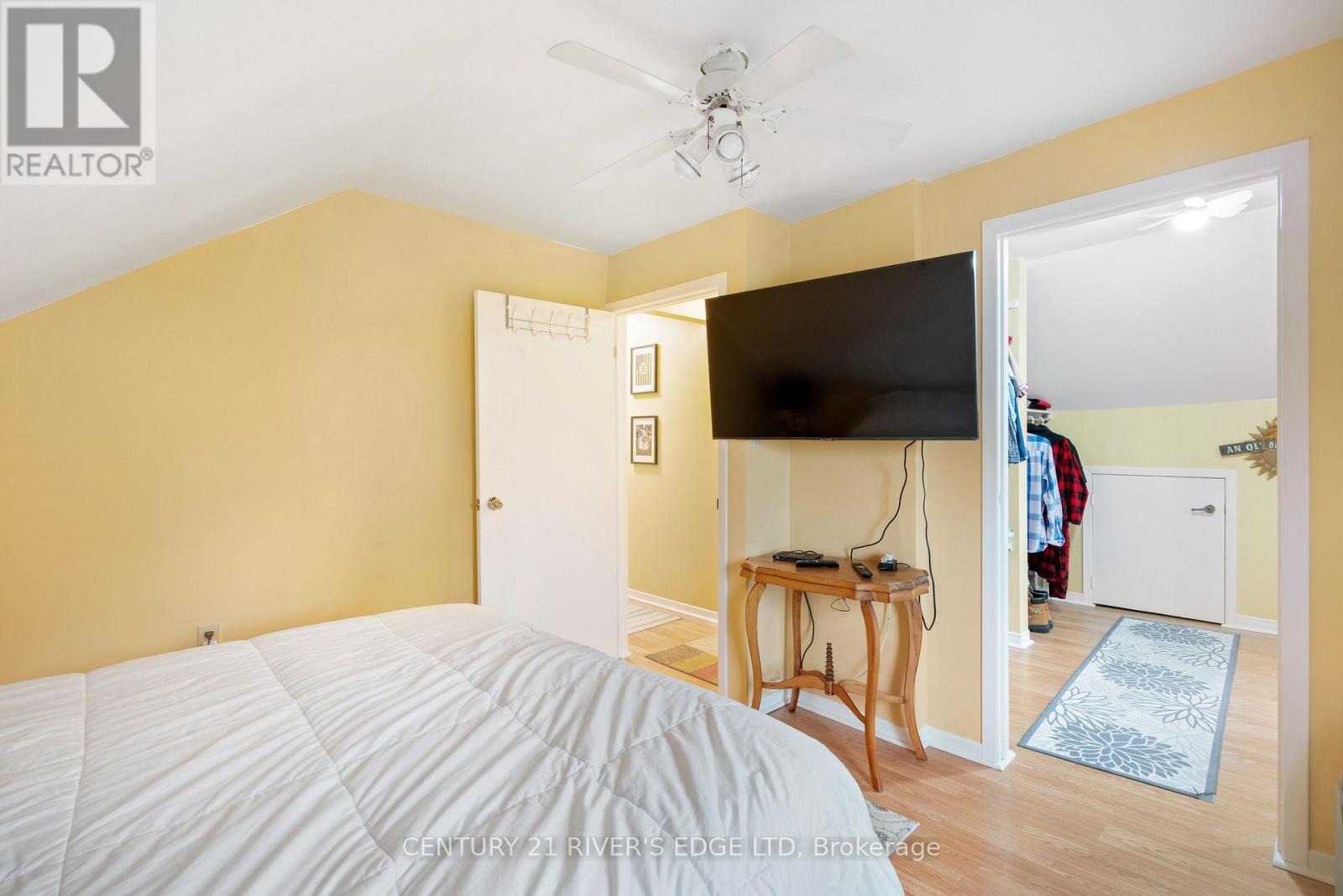 61 Augusta Street, South Dundas, Ontario K0C 1X0 - Photo 18 - X12498024