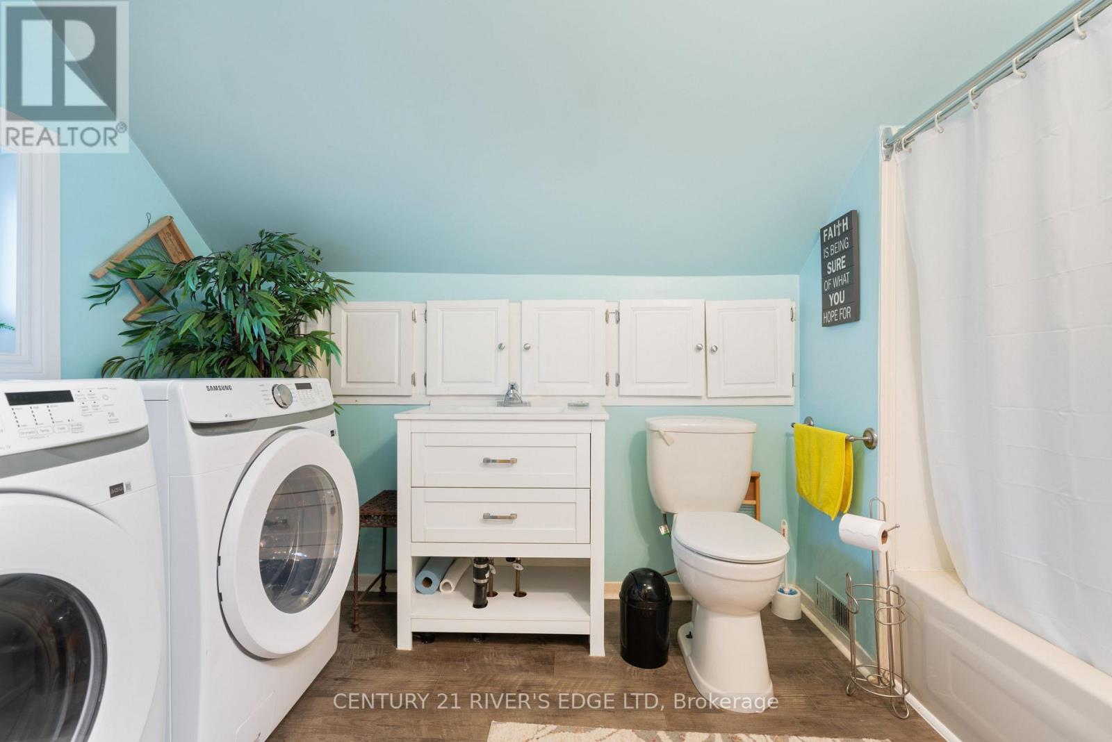 61 Augusta Street, South Dundas, Ontario K0C 1X0 - Photo 22 - X12498024