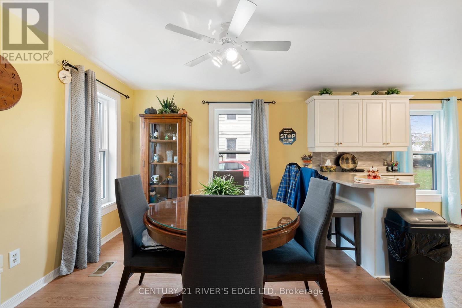 61 Augusta Street, South Dundas, Ontario K0C 1X0 - Photo 9 - X12498024