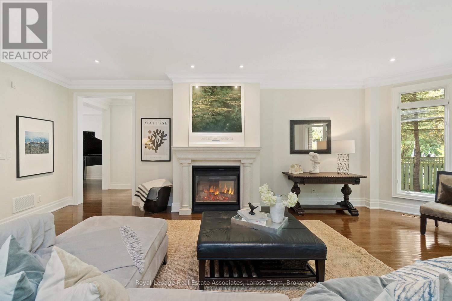 562 Gladwyne Court, Mississauga, Ontario  L5H 4L4 - Photo 17 - W12492952