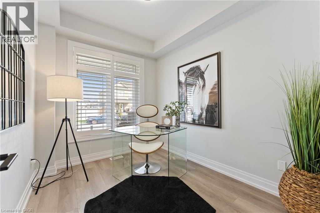 10 Granite Ridge Trail, Waterdown, Ontario  L8B 1Y4 - Photo 4 - 40784178