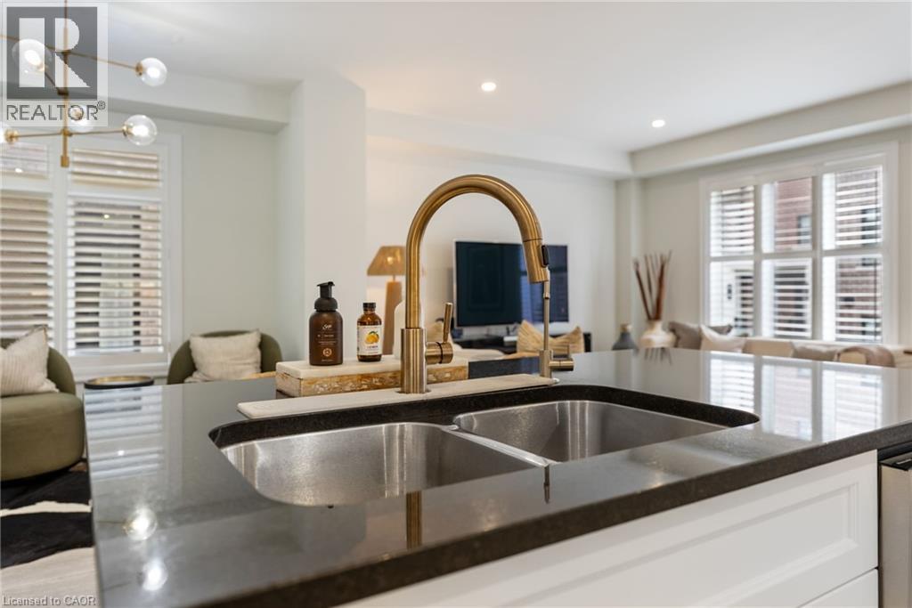 10 Granite Ridge Trail, Waterdown, Ontario  L8B 1Y4 - Photo 11 - 40784178