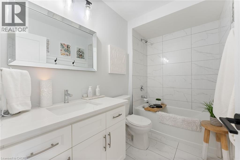 10 Granite Ridge Trail, Waterdown, Ontario  L8B 1Y4 - Photo 32 - 40784178