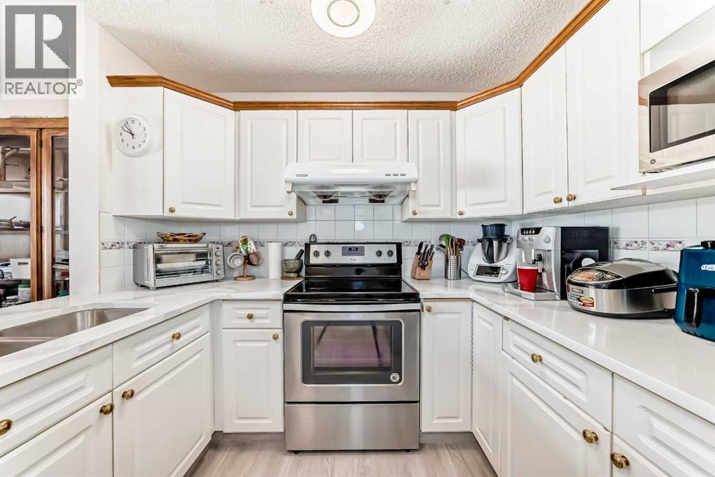 23 Hidden Ranch Road Nw, Calgary, Alberta  T3A 5S5 - Photo 10 - A2239282