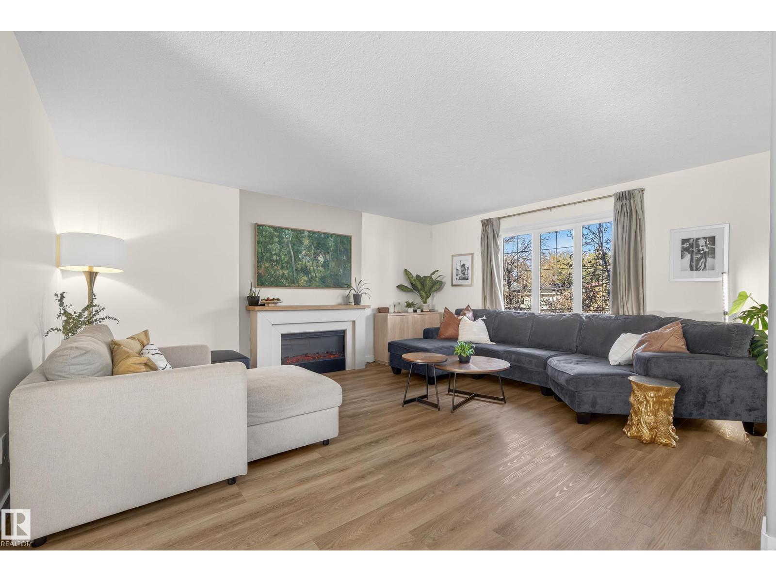 8705 92a Av Nw, Edmonton, Alberta  T6C 4G6 - Photo 7 - E4464266