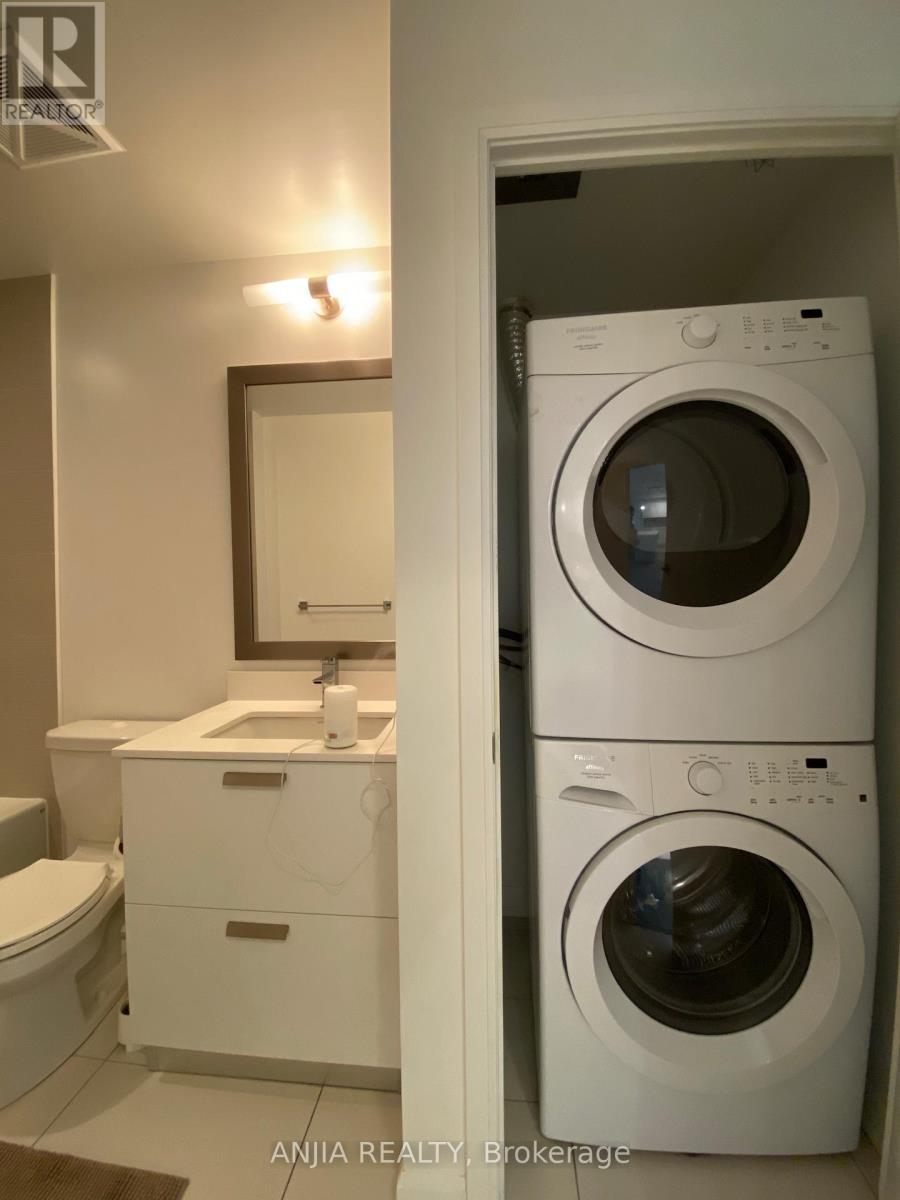 2104 - 9 Bogert Avenue, Toronto, Ontario  M2N 0H3 - Photo 6 - C12497234