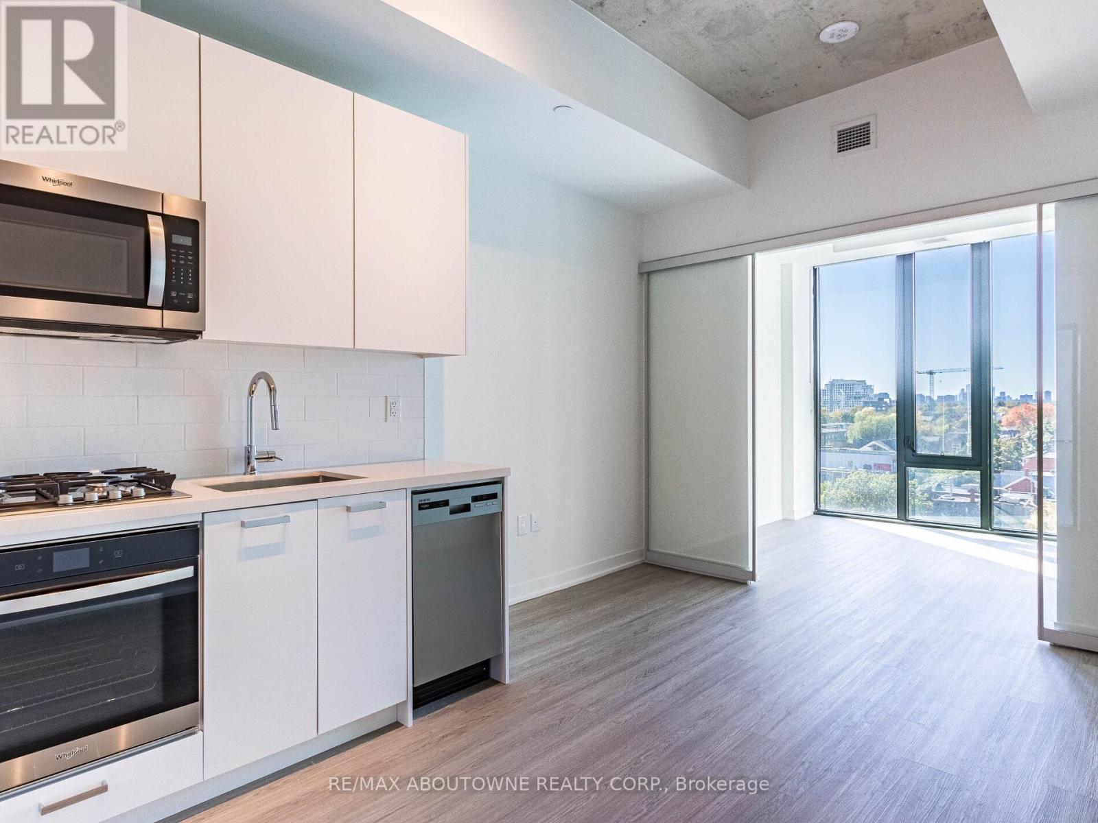 720 - 195 Mccaul Street, Toronto, Ontario  M5T 1W6 - Photo 10 - C12497268