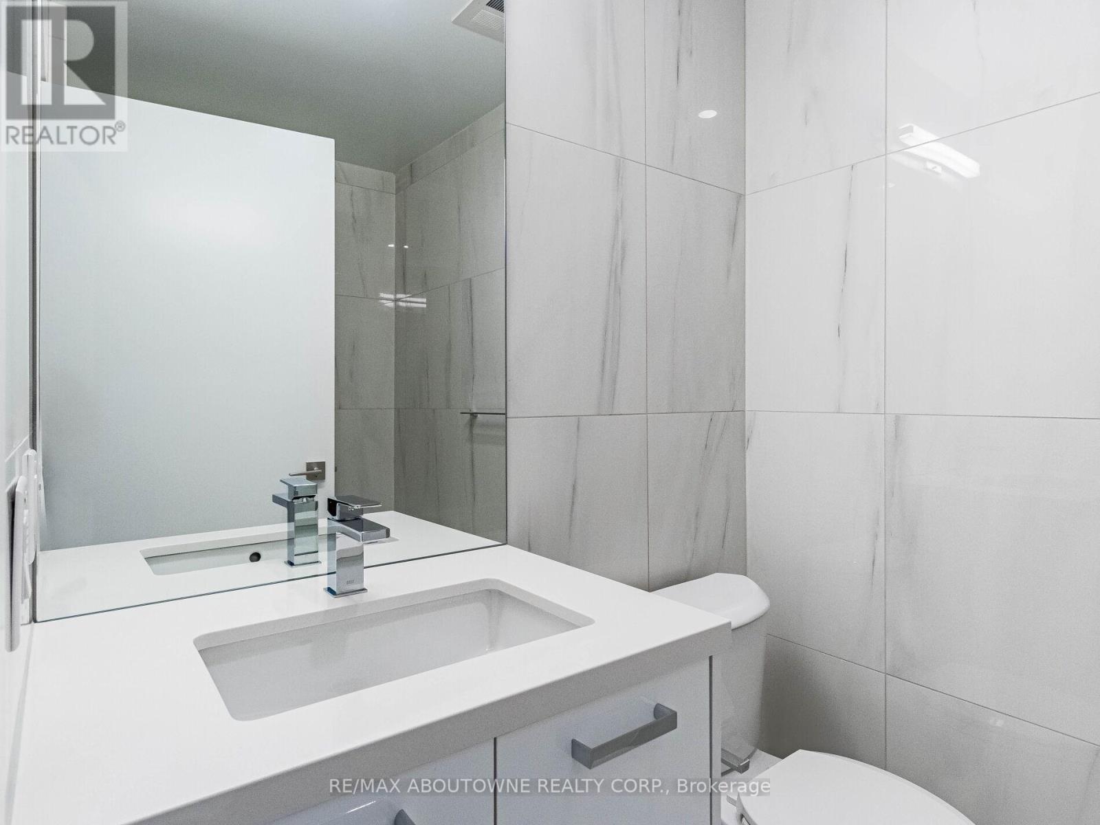 720 - 195 Mccaul Street, Toronto, Ontario  M5T 1W6 - Photo 22 - C12497268