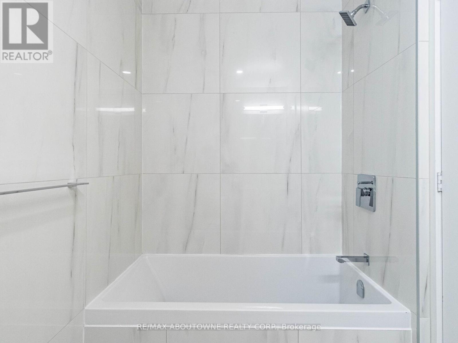 720 - 195 Mccaul Street, Toronto, Ontario  M5T 1W6 - Photo 24 - C12497268