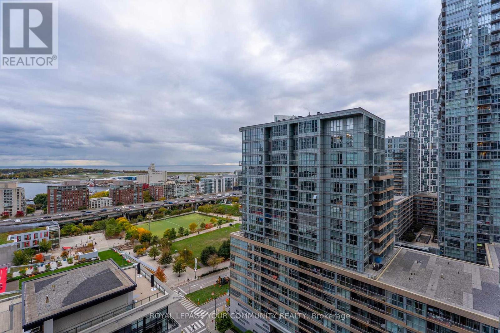 2111 - 25 Capreol Court, Toronto, Ontario  M5V 3Z7 - Photo 15 - C12497346