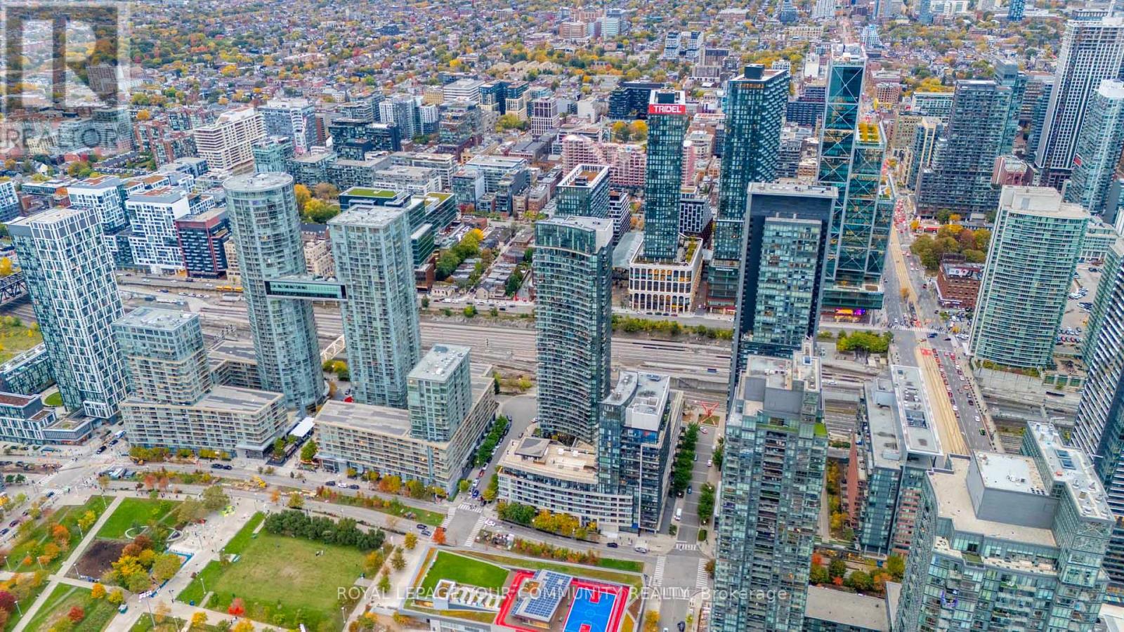 2111 - 25 Capreol Court, Toronto, Ontario  M5V 3Z7 - Photo 17 - C12497346