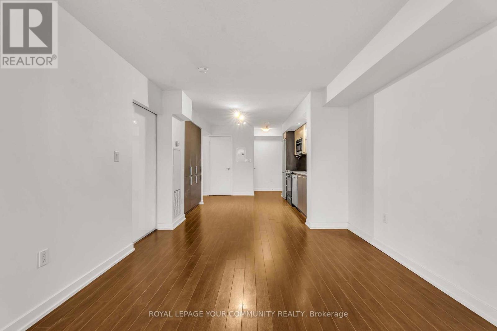 2111 - 25 Capreol Court, Toronto, Ontario  M5V 3Z7 - Photo 2 - C12497346