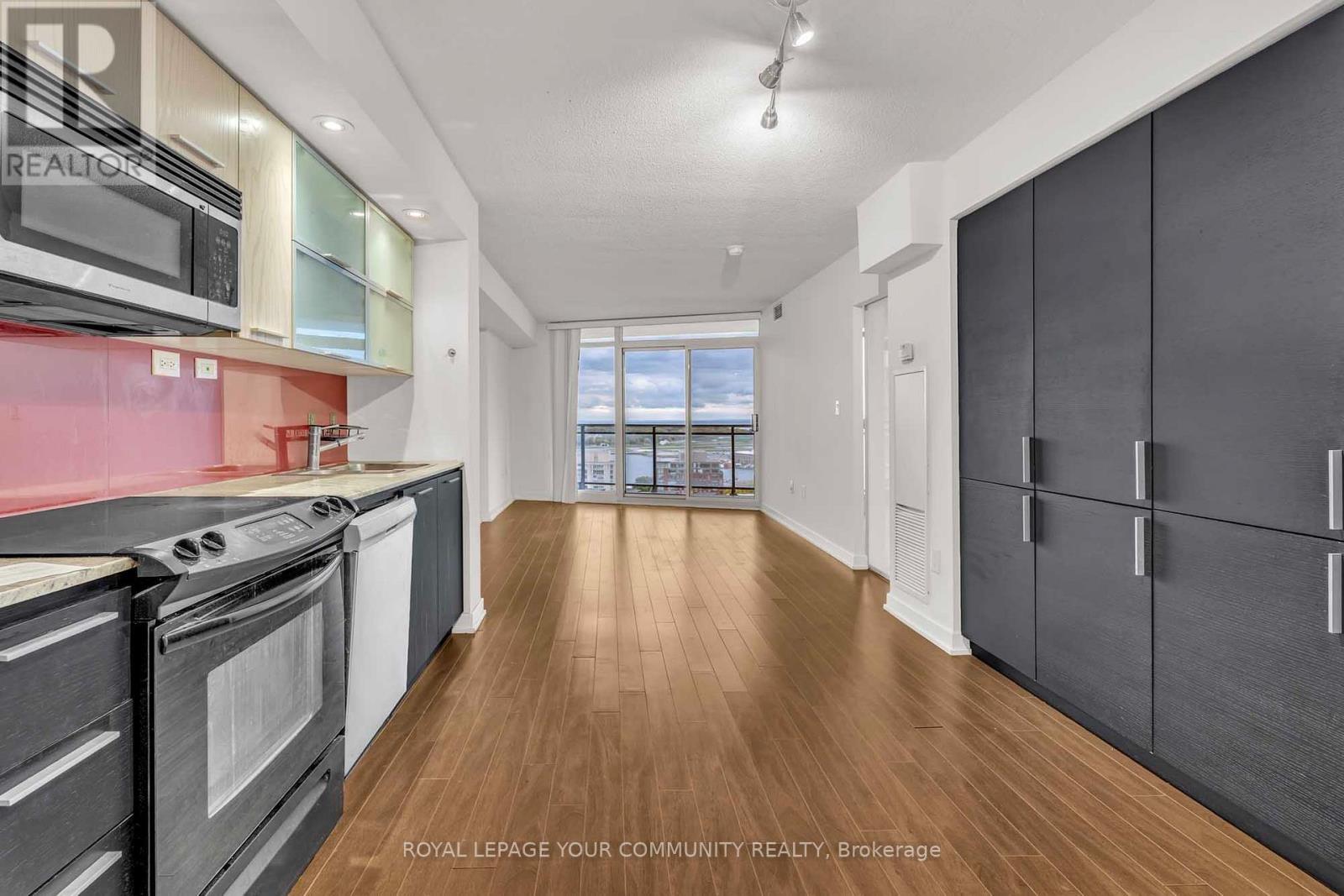 2111 - 25 Capreol Court, Toronto, Ontario  M5V 3Z7 - Photo 4 - C12497346