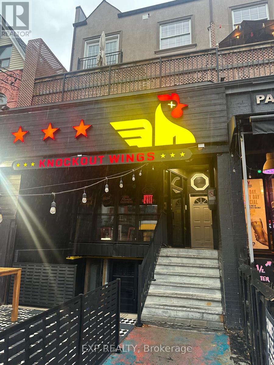 MAIN - 198 AUGUSTA AVENUE, Toronto, Ontario