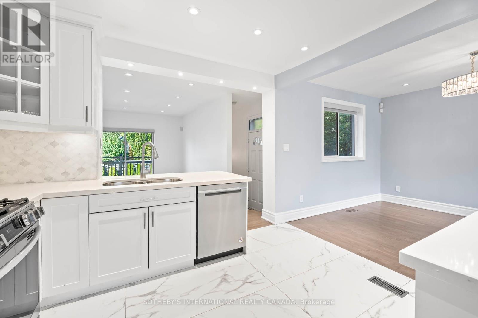 108 Lynedock Crescent, Toronto, Ontario  M3A 2B1 - Photo 12 - C12497384